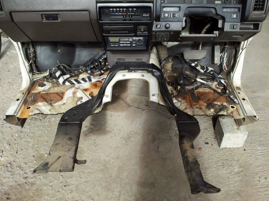 ตัดคอจิ้งหรีด Terrano I จอเหลี่ยม ไมล์ดีเซลtd27