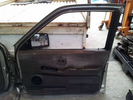 ประตูไฟฟ้า Terrano I แกะจากจอเหลี่ยม