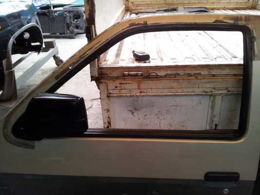 ประตูไฟฟ้า Terrano I แกะจากจอเหลี่ยม