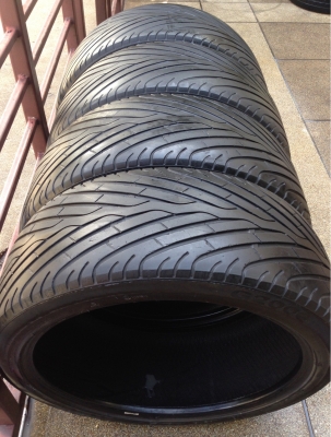 ยาง 265 40 22 ปลายปี13 พร้อมใช้งาน ไม่มีปะ ราคาไม่แพง