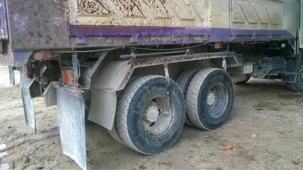 ขายรถ10ล้อดั้มพ์ HINO FM1J เครื่อง 260แรงม้า ปี48 สนใจโทร 081-970-1072