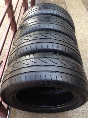 ยาง Bridgestone Adrenalin RE002 205 55 16 สิ้นปี11 พร้อมใช้งาน ไม่มีปะ