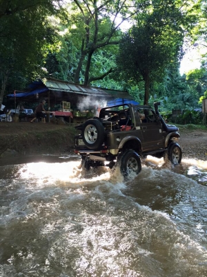 ขายคารีเบี้ยน ทำjimny. ทำเนียนยกมาใส่ทั้งคัน ขายคารีเบี้ยน ทำjimny. ทำเนียนยกมาใส่ทั้งคัน