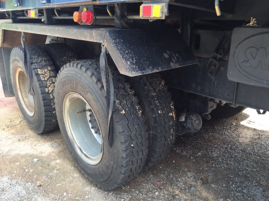 ขายดาวน์รถ22ล้อดั้มพ์ HINO FM2PNLD เครื่อง380แรงม้ากับหาง SMM ปี56 สนใจโทร. 081-970-1072