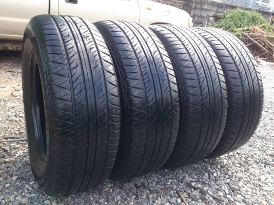 ขายยาง  DUNLOP 265/65R17 ยางสัปดาห์ที่20ปี14  ดอกยางหนาสดเท่ากันไม่แตกลายไม่ร้าวไม่กินข้างไม่มีปะสวยมาก จำนวน 1 ชุด 5800
