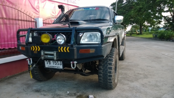 MITSUBISHI GRANDIS 4WD ปี2001