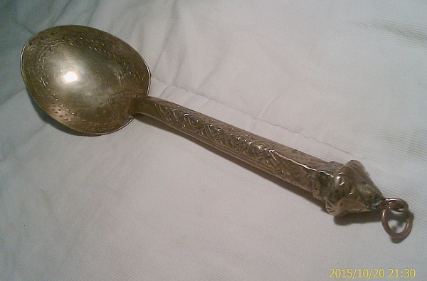 ทัพพีทองเหลือง งานเก่า ทัพพีทองเหลือง งานเก่า