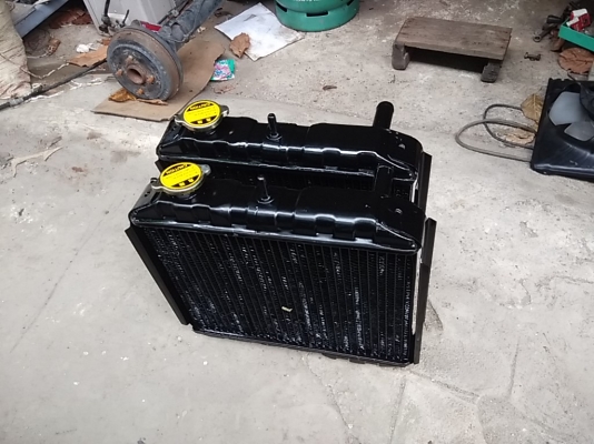 หม้อน้ำ ไดฮัทสุ s38 s40 S60 S83