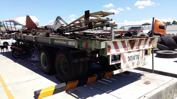 ขายด่วนครับ หาง 2 เพลา พื้นเรียบ ราคาถูกครับ