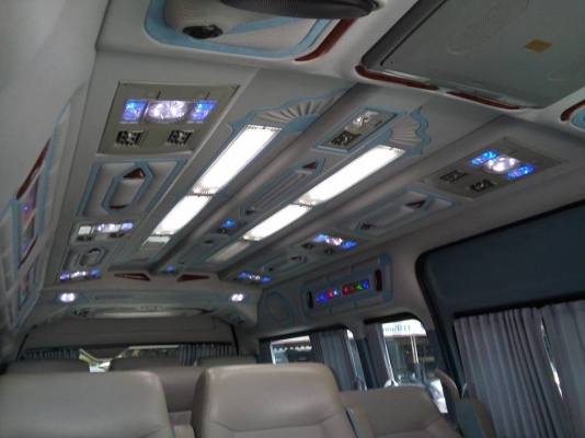 โทร 0922726669 คุณตันหยง ตู้เบสออโต้แวน ขายรถตู้ ดีเซลล์ เกียร์ออโต้ หน้าใหม่ แต่งวีไอพี แอร์ไมโครบัส ปี 2005 ราคา 599,000 บาท ดาวน์น้อยๆ ผ่อนนานๆ