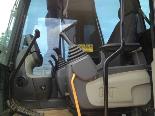 ขายรถแบคโฮ CAT 320D 3000 ชั่วโมง เอกสารอินวอยล์ เต็มทุกระบบ ขายรถแบคโฮ CAT 320D 3000 ชั่วโมง เอกสารอินวอยล์ เต็มทุกระบบ