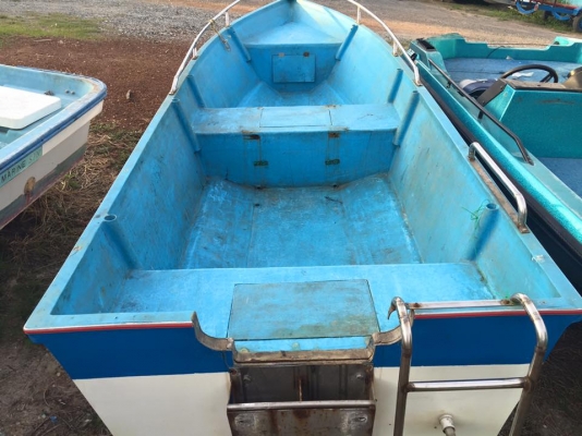 เรือไทยๆ17ฟุตลูกค้าฝากขาย 32,000บาท