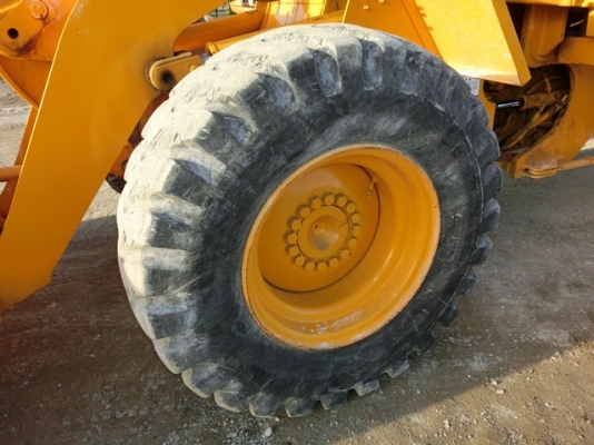 รถตักล้อยาง Caterpillar 924F สต็อกเรา จากญี่ปุ่น สนใจโทร. 080-6565422 (หนิง)