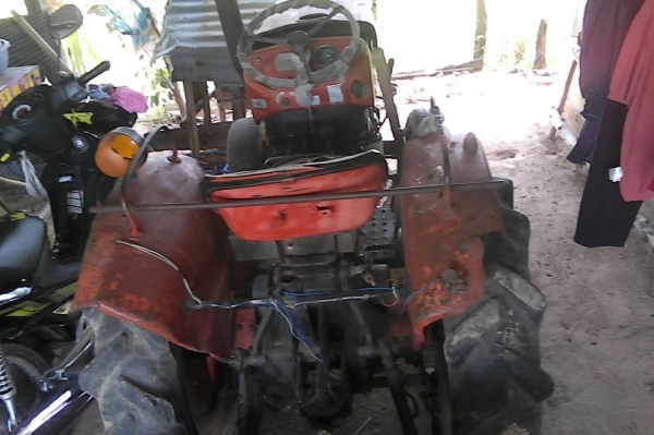 ขายตามสภาพรถไถ20เครื่องติดปกติขับได้ คูโบต้า ขายตามสภาพรถไถ20เครื่องติดปกติขับได้ คูโบต้า