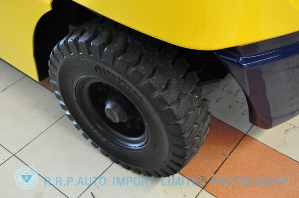 ขายรถโฟล์คลิฟท์มือสอง KOMATSU รุ่น FD25T  ราคา 295,000 บาท นำเข้าจากประเทศญี่ปุ่น 100\% ไม่เคยใช้งานในประเทศไทย