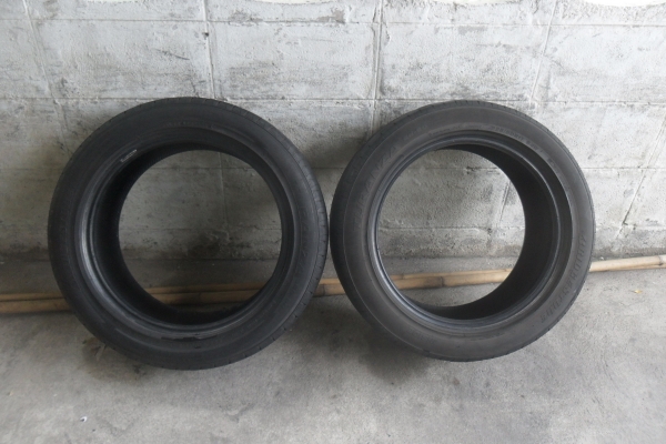 ยาง BRIDGESTONE 225/50R17ปี12 สวยๆ 1 คู่ ราคา 1600 บาท