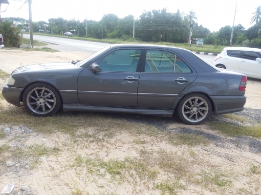 ขายรถเก๋ง เบนส์ C200 CL เครื่อง 2000 CC ขายรถเก๋ง เบนส์ C200 CL เครื่อง 2000 CC