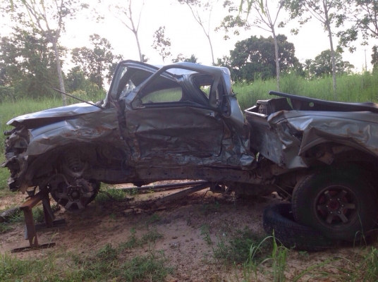 ซากดีเเมกด์เเคป ปี06 SX สีเทาบุคคลโอนลอย หรือ เเยกขายอะไหลทั้งหมดมีหลายรุ่นเก๋งเเละกระบะ รับซื้อรถอุบัตเหตุทุกสภาพ