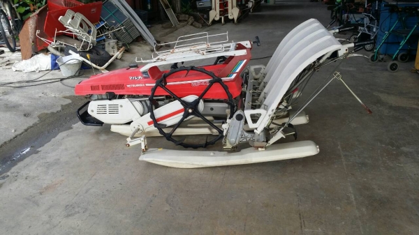 นำเข้าจากญี่ปุ่น รถดำนาเดินตาม  MITSUBISHI  รุ่น MP460 (2)  เก่าญี่ปุ่น  ดำนา 4 แถว  ขนาดกระทัดรัด สภาพสวย