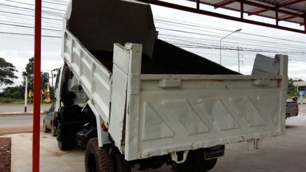 หกล้อ HINO FC 3J 175 ดั้ม 5 คิว สภาพดีสวยพร้อมใช้ ทะเบียนพร้อมโอน หกล้อ HINO FC 3J 175 ดั้ม 5 คิว สภาพดีสวยพร้อมใช้ ทะเบียนพร้อมโอน