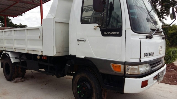 หกล้อ HINO FC 3J 175 ดั้ม 5 คิว สภาพดีสวยพร้อมใช้ ทะเบียนพร้อมโอน