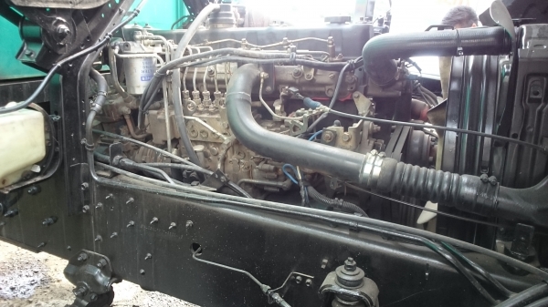 ชายรถบรรทุก ISUZU DECA-270