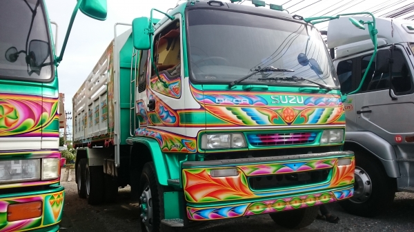 ชายรถบรรทุก ISUZU DECA-270