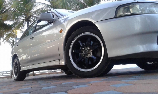 ขายMITSUBISHI LANCER GLX i Limitedโฉมท้ายเบนซ์ ปี2001 เครื่อง1600 ออโต้