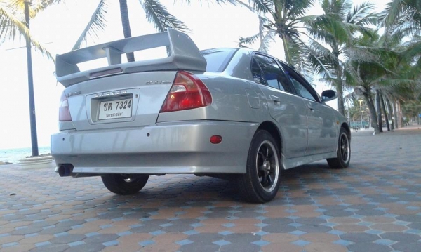 ขายMITSUBISHI LANCER GLX i Limitedโฉมท้ายเบนซ์ ปี2001 เครื่อง1600 ออโต้