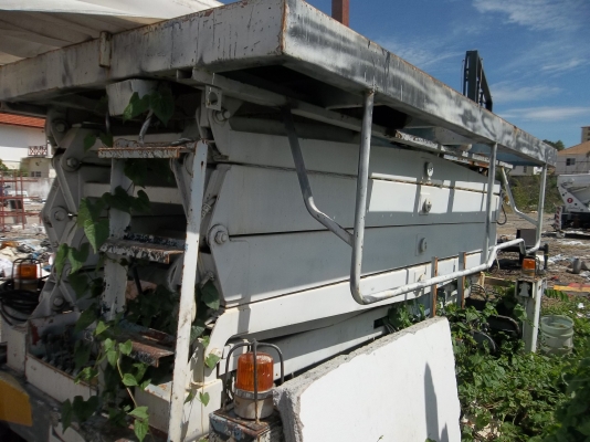 X-Lift ติดรถบรรทุก ยกสูง10ม. รับนน.ได้เยอะ