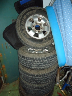 ยางรถใส่ นิสสัน ฟรอนเทียร์ sale 4,200.-