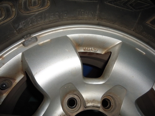 ยางรถใส่ นิสสัน ฟรอนเทียร์ sale 4,200.- ยางรถใส่ นิสสัน ฟรอนเทียร์ sale 4,200.-