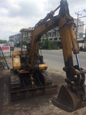 ขายด่วน  KOMATSU  PC  20-5