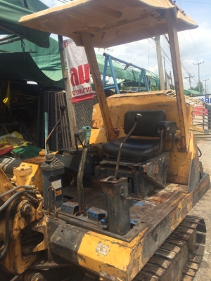 ขายด่วน  KOMATSU  PC  20-5