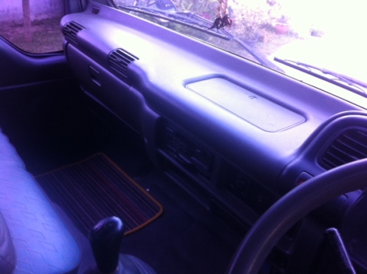 6ล้อดั้ม ISUZU NPR-130 TURBO ปี 2548