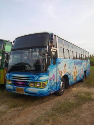 รถบัส 6 ล้อ (10 ม.) เครื่อง และแชซซี Hino