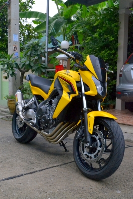 ขาย CB650F สีเหลือง ปี2015