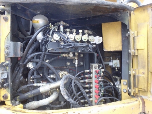 ขายแบคโฮ KOMATSU PC228USLC-3T ขายแบคโฮ KOMATSU PC228USLC-3T