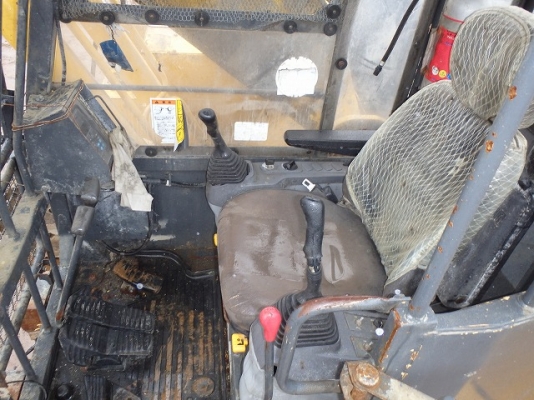 ขายแบคโฮ KOMATSU PC228USLC-3T ขายแบคโฮ KOMATSU PC228USLC-3T