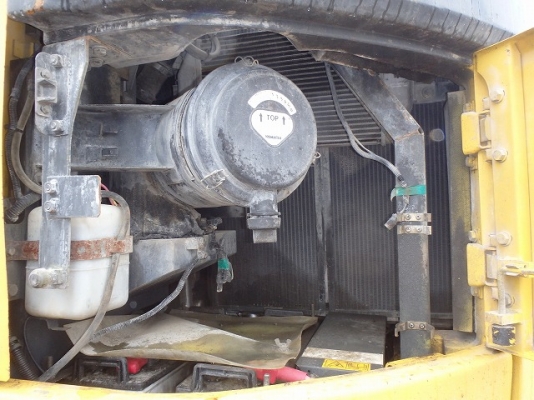 ขายแบคโฮ KOMATSU PC228USLC-3T ขายแบคโฮ KOMATSU PC228USLC-3T