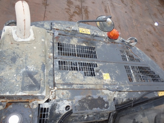 ขายแบคโฮ KOMATSU PC228USLC-3T ขายแบคโฮ KOMATSU PC228USLC-3T