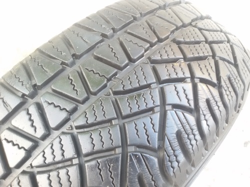 ขายยาง225/70/15 ปี 11/2เส้นปี10/2เส้น MICHERLIN 4 เส้น ขายยาง225/70/15 ปี 11/2เส้นปี10/2เส้น MICHERLIN 4 เส้น