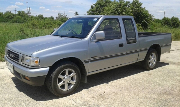 Isuzu SLX หน้าหนูแท้ กระจกไฟฟ้า พวงมาลัยพาวเวอร์โรงงาน เครื่องดี สีสวย พร้อมขับไกล ราคาไม่แพง