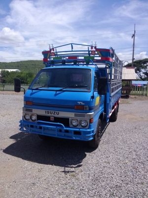 ขายหกล้อTLเครื่อง4BC2ฝาดำ100แรงเครื่องแน่น คัสซีสวยไม่ปะดาม ยางดี หัวเก๋งสวยโคลนโซนครบระบบไฟเตือนวัดความเร็วใช้ได้ครบ พร้อมคอกเหล็กแน่นหนาเปิดข้างได้ ทะเบียนพร้อมโอน กระบะยาว4.30เมตร กว้าง1.95เมตร