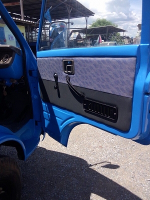 ขายหกล้อTLเครื่อง4BC2ฝาดำ100แรงเครื่องแน่น คัสซีสวยไม่ปะดาม ยางดี หัวเก๋งสวยโคลนโซนครบระบบไฟเตือนวัดความเร็วใช้ได้ครบ พร้อมคอกเหล็กแน่นหนาเปิดข้างได้ ทะเบียนพร้อมโอน กระบะยาว4.30เมตร กว้าง1.95เมตร