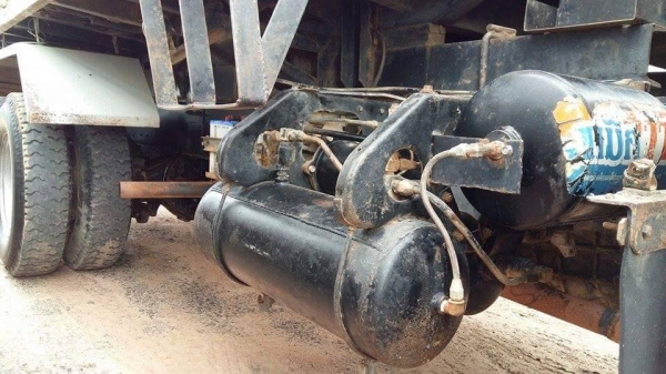 ขายดั้ม2เพลา เบรกใหญ่ เครื่อง195แรง พ.เพาเวอร์ เบรกทิฟฟี่ ภายในสวย แอร์เย็น โลฮาย10สปีด สภาพพร้อมใช้งาน เอกสารพร้อมโอน สนใจโทร 090-8588220คุณนะ 093-3258446คุณบิว หรือเข้าดูสินค้าอื่นๆได้ที่ www.truck.in.th/498 หรือเพจFacebook ณรงค์ ซื้อขายรถมือสอง (เว็บไซ