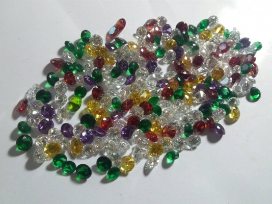 พลอยรัสเซียสี 200 เม็ด