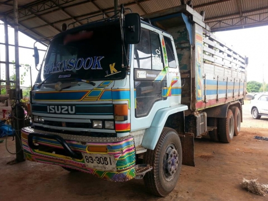 ขายดั้ม2เพลา ร็อกกี้นางฟ้า240 พ.เพาเวอร์ เบรกทิฟฟี่ ภายในสวย สภาพพร้อมใช้งาน เอกสารพร้อมโอน สนใจโทร 090-8588220คุณนะ 093-3258446คุณบิว หรือเข้าดูสินค้าอื่นๆได้ที่ www.truck.in.th/498 หรือเพจFacebook ณรงค์ ซื้อขายรถมือสอง (เว็บไซต์ส่วนตัว) หรือFacebook ตลา