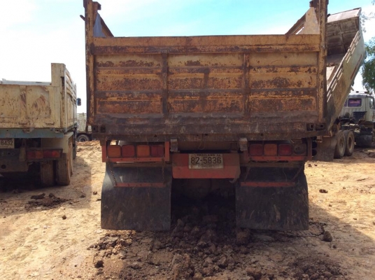 รถ Mitsubihi 220 MA T๊urbo รถ Mitsubihi 220 MA T๊urbo