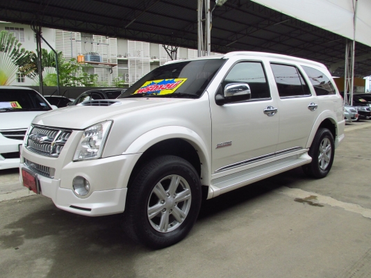 MU7 ปี2011 เครื่องดีเซล รถสวยมาก เจ้าของดูแลมาดี  สนใจโทร097-107-8777